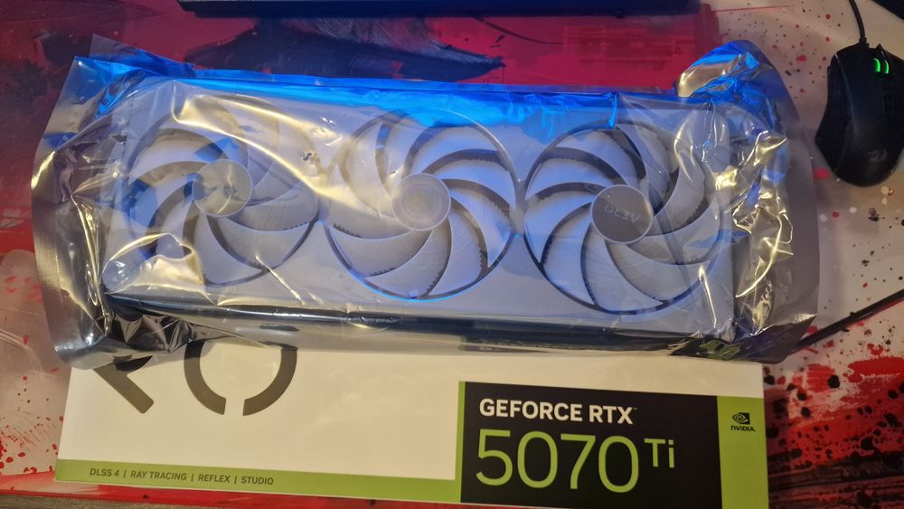 GIGABYTE GeForce RTX 5070 Ti Aero OC 16GB