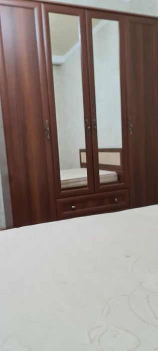 Продам спальный гарнитур