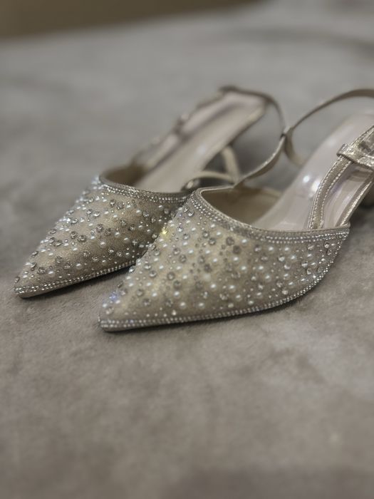 Дамски обувки на ток