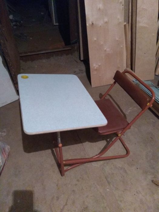 Ученический столик