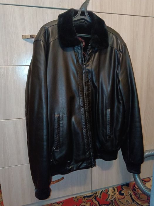 Куртка мужская. Размер 52