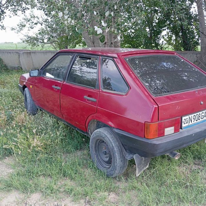Автомобил ВАЗ 09
