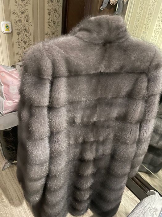 Продам норковую шубу