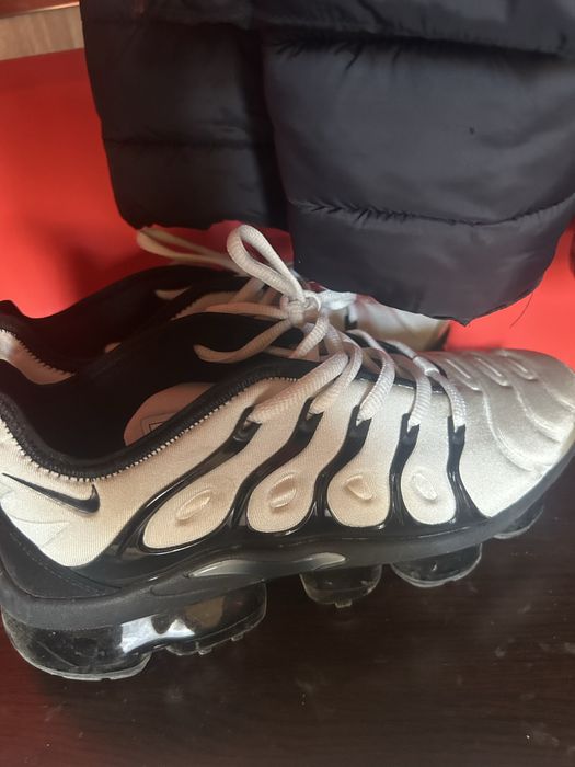 Nike vapor max plus white