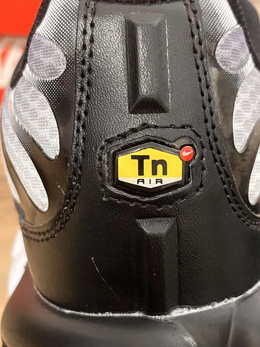 Nike Air Max Plus "Black/Silver"