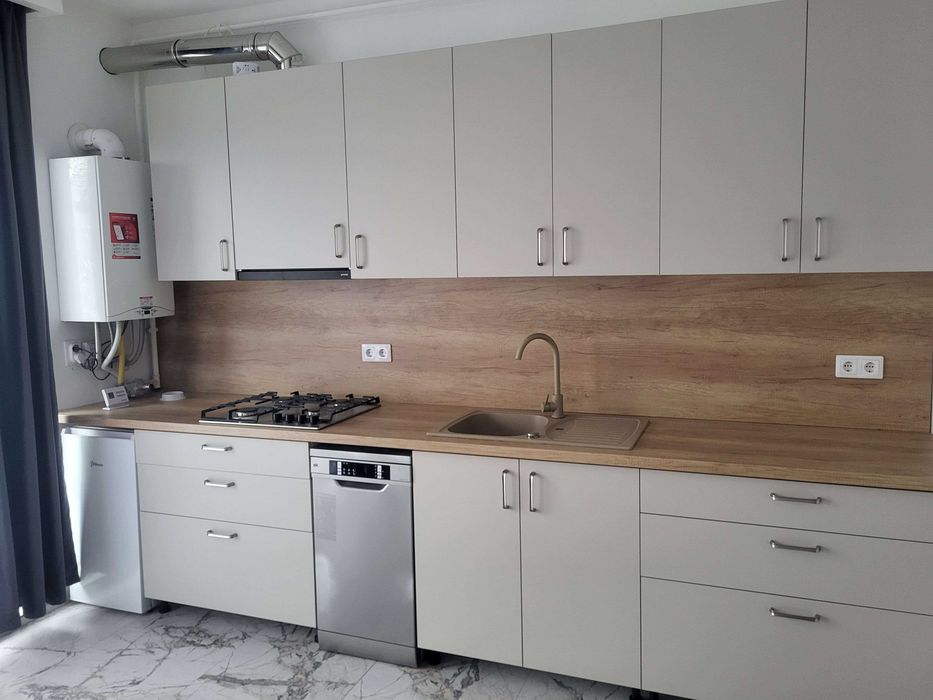 Închiriez apartmanet cu parcare subterană
