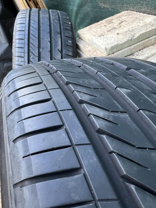 Гуми DAVANTI / BRIDGESTONE 245 45 R19 DOT - 22/23