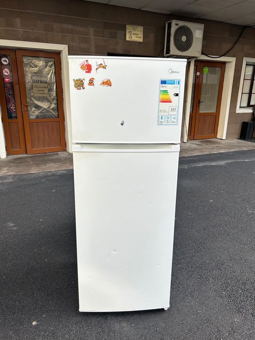 Холодильник Indesit