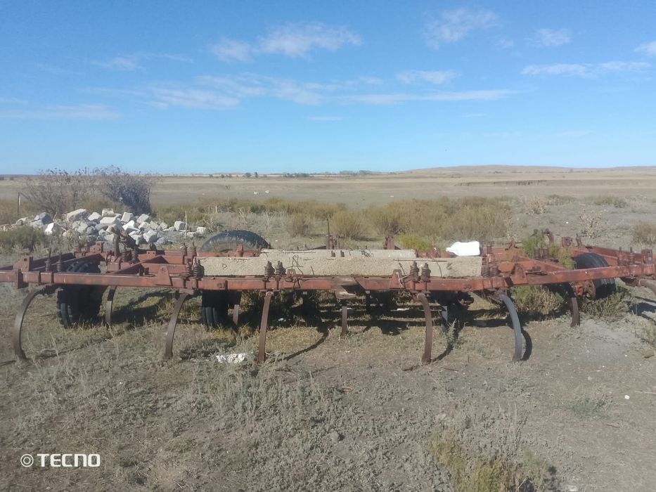 Продам культиватор 7 метров.