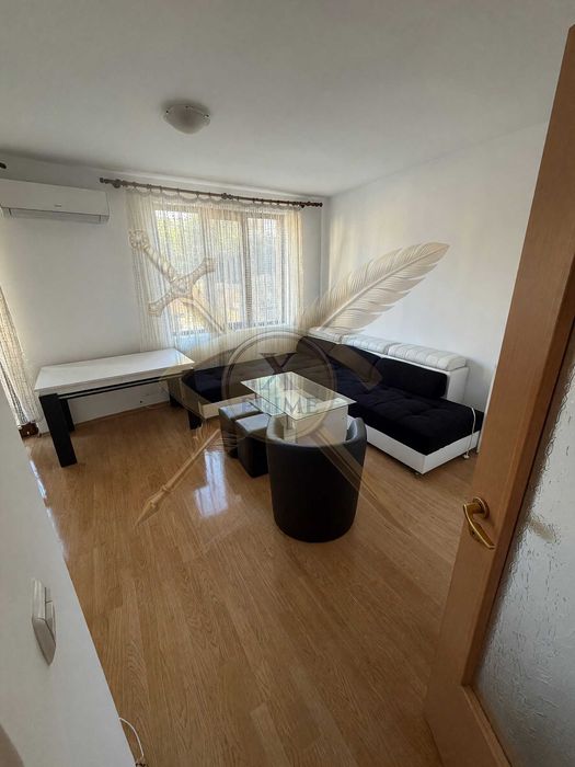 Дава се под наем Четиристаен апартамент в Варна, Аспарухово - 90 кв.м за 750 € - Снимка #2