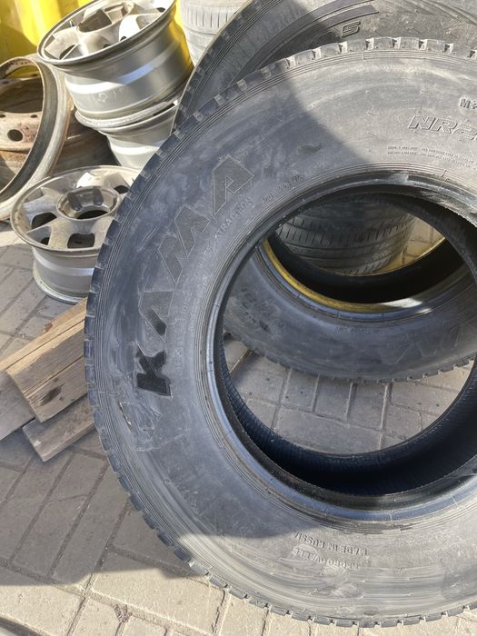 Шины грузовые 285/70/19.5