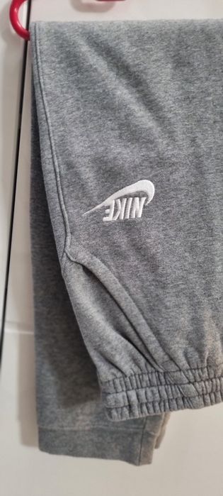 Pantalon Nike gri copii marime L 147-158 cm