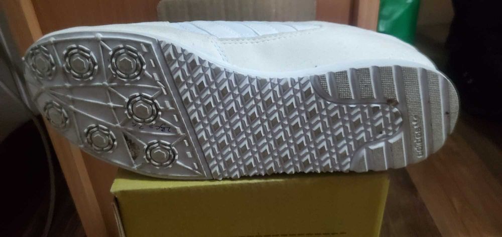 Летние кроссовки Адидас