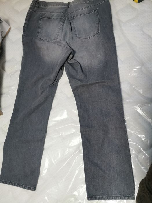 Мъжки нови дънки