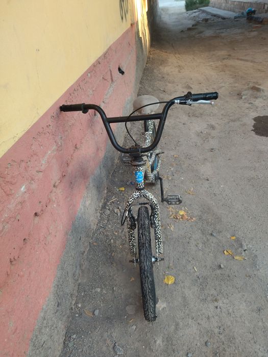 Velosiped sotiladi holati zo'r koʻp vaqt boʻldi haydalmagan