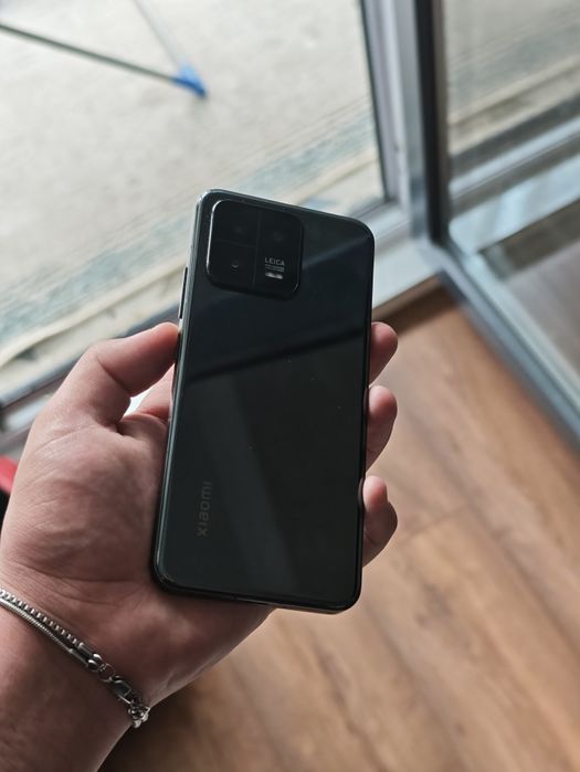 Xiaomi 13 12/256 АКБ 98%