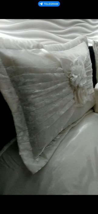 Постельное покрывало с наволочками