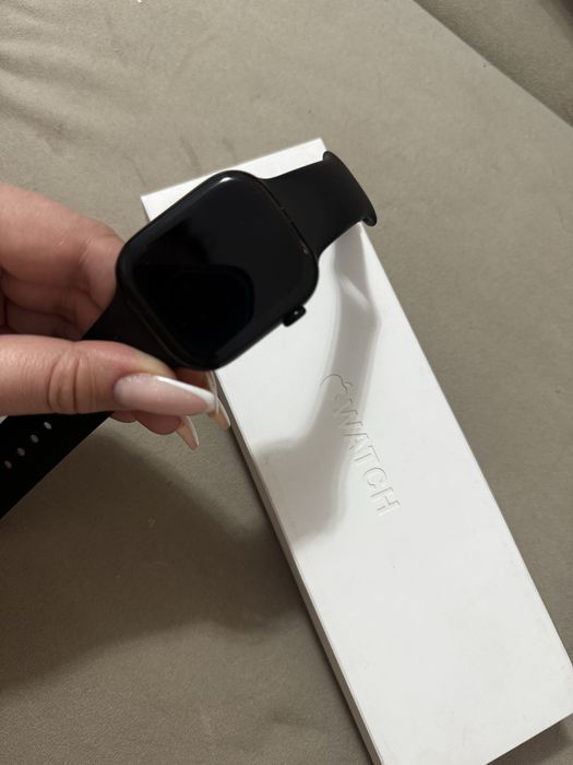 Продам Apple watch 10 series