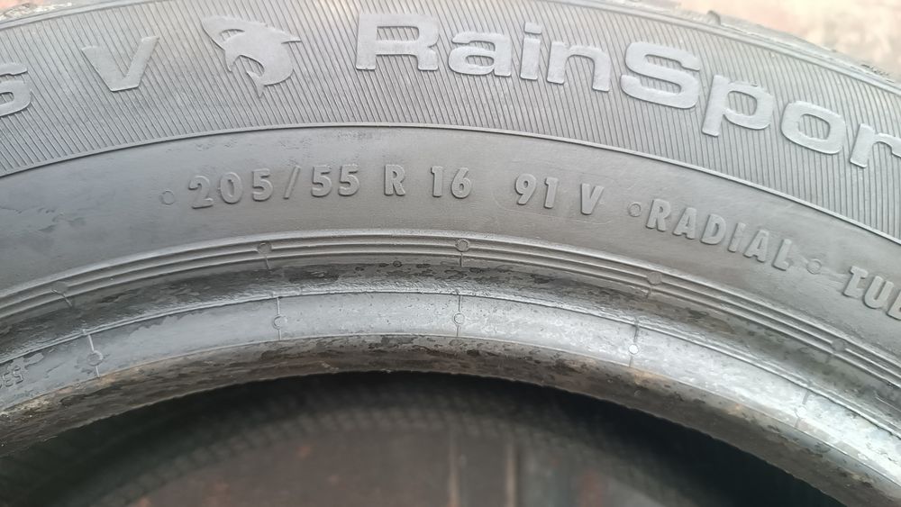 205/55/16 Uniroyal