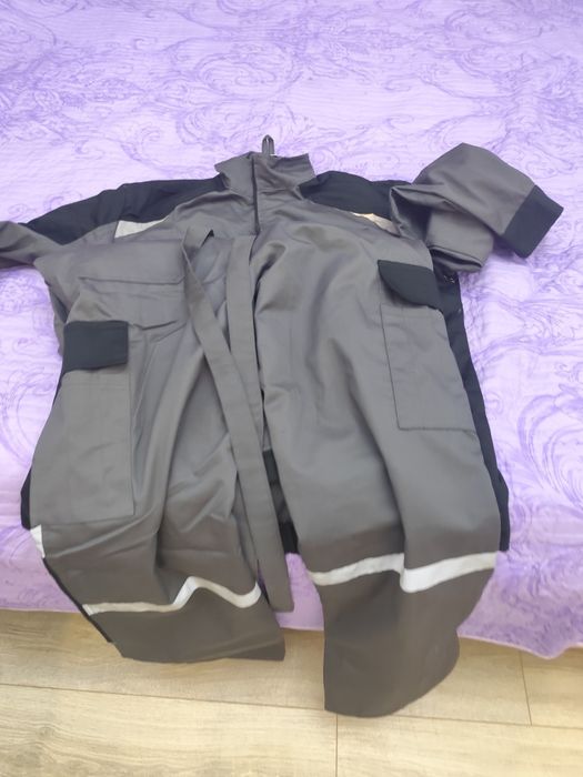 Продам спецовку новая