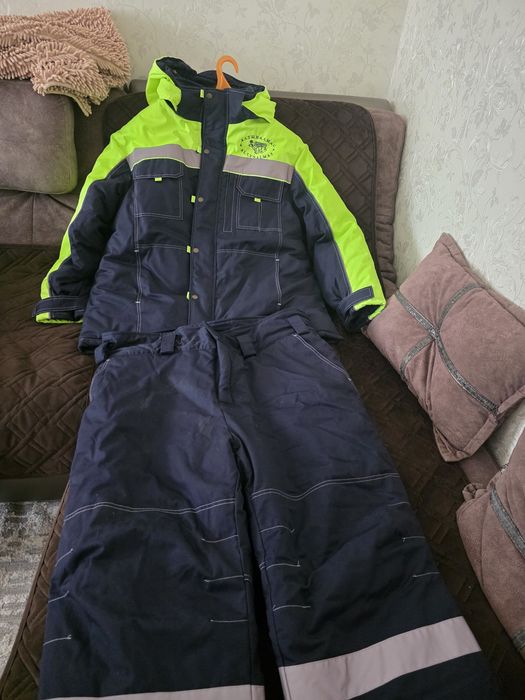 Продам спец.ожду,  ботинки