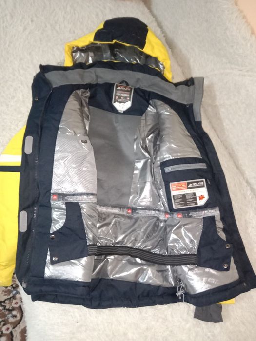 Продам Продам куртку 10000