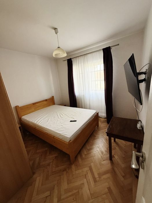 Inchiriez apartament cu 3 camere Sibiu, Terezian