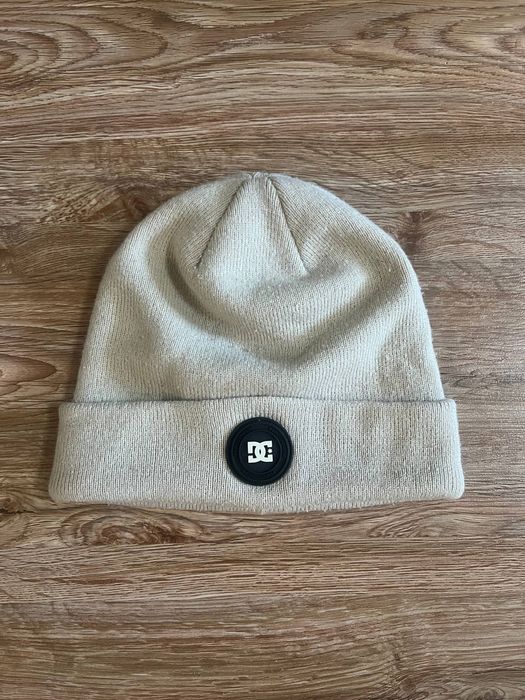 Шапка DC shoes белая