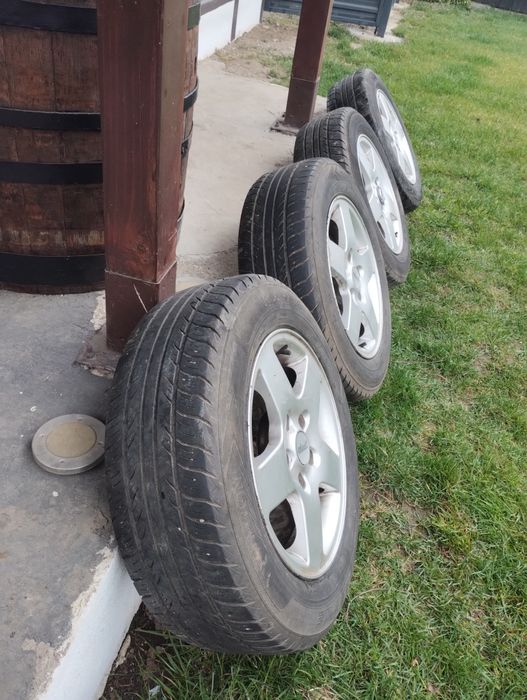 Jante aluminiu pe 15 + cauciucuri de vara 195 65 R 15