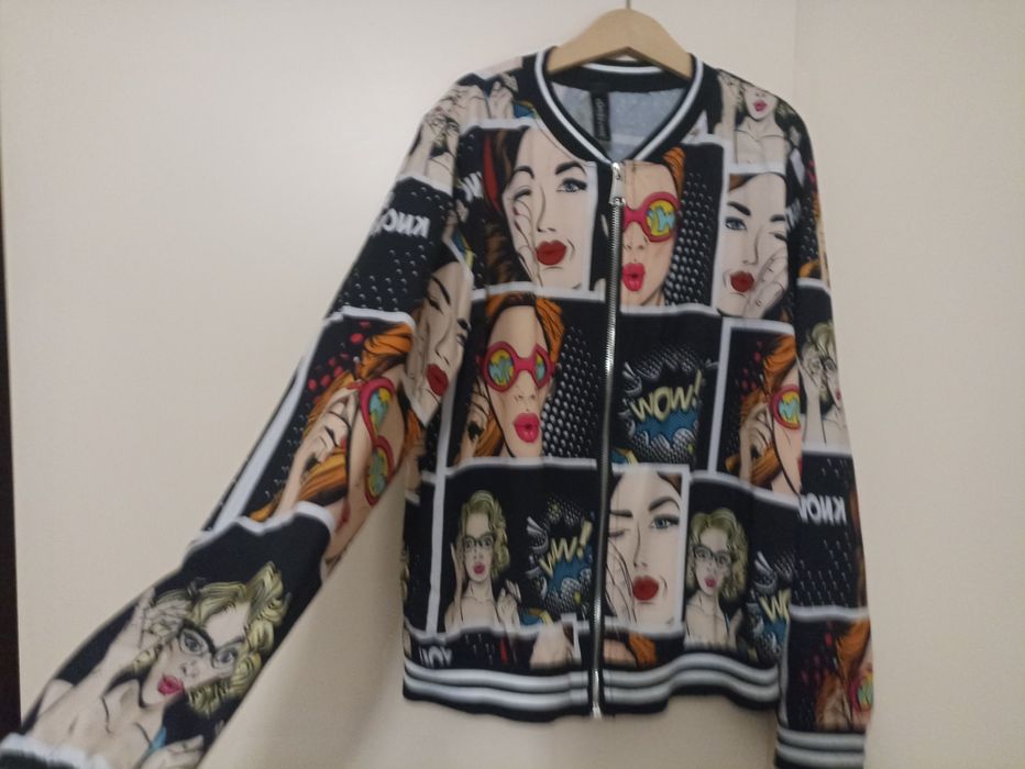 Дамско яке с комикс