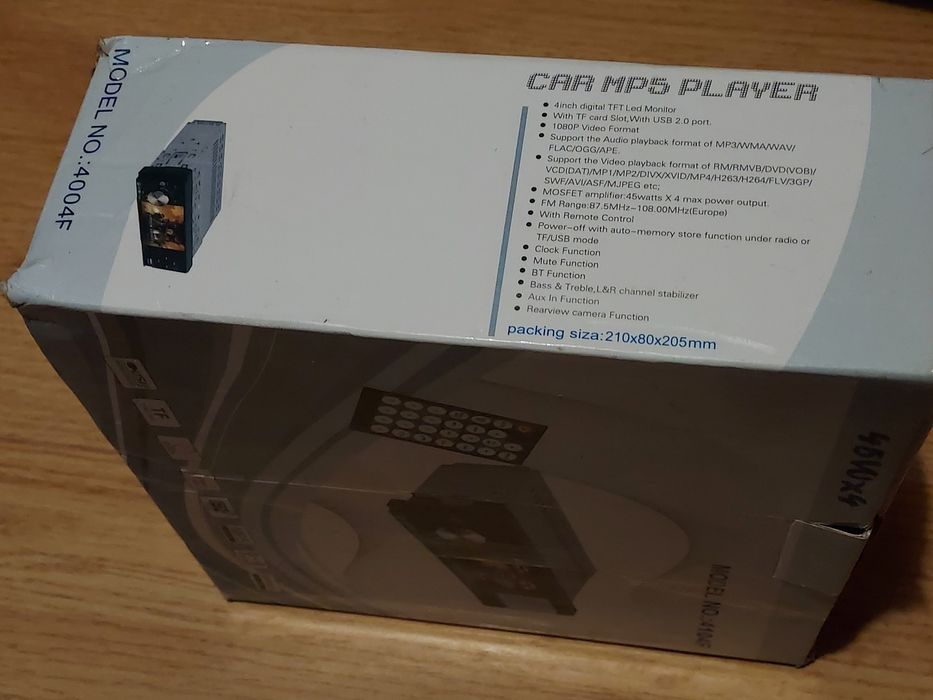 Casetofon cu display fix și BT