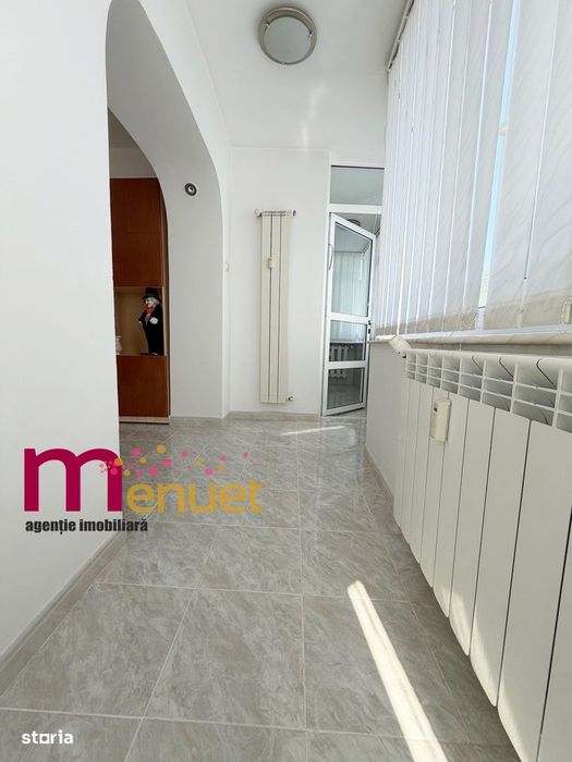 Apartament 3 camere,luminos,strada Victoriei