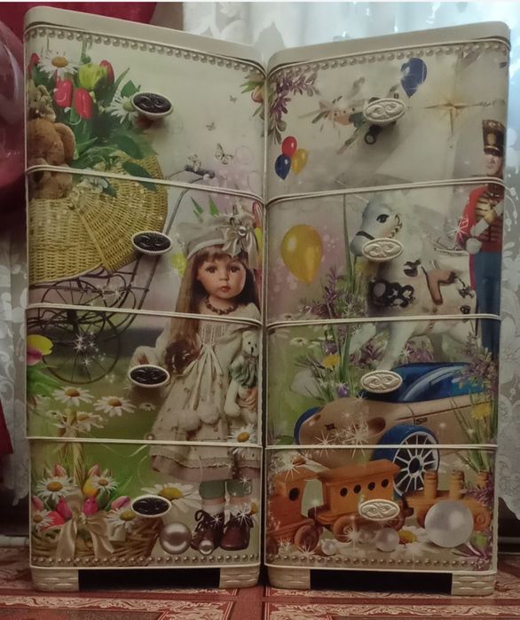 Пластиковый комод с 4 полками