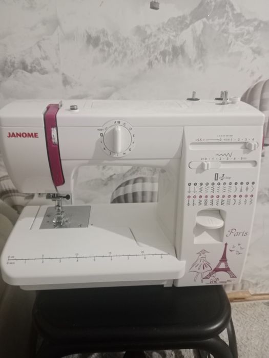 Швейная машинка новая