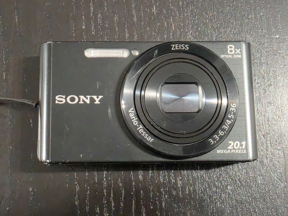 Aparat foto digital compact Sony DSC W830 20.1MP 8xZoom