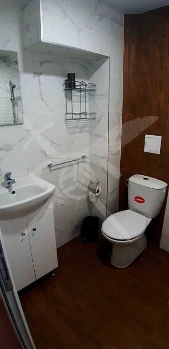 Дава се под наем Двустаен апартамент в Варна, Гръцка махала - 75 кв.м за 500 € - Снимка #4