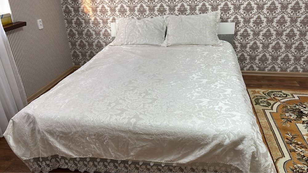 Срочно продам спальный гарнитур