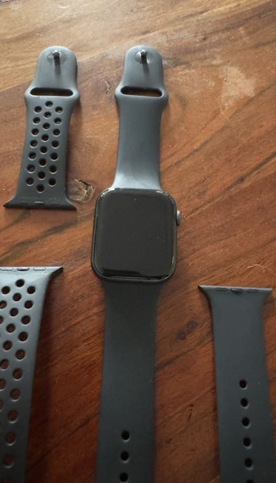 Apple Watch SE 44
