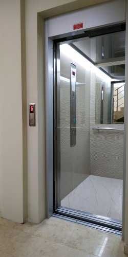 Продава се Многостаен апартамент в София, Център - 160 кв.м за 3438 €/кв.м - Снимка #1