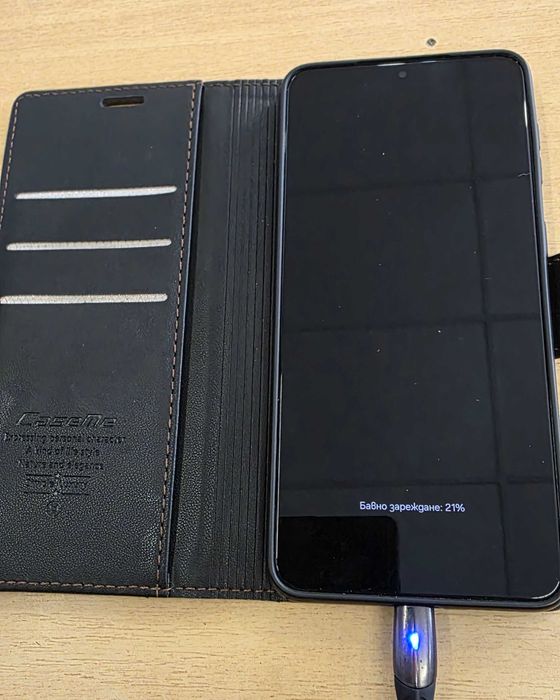 Продавам Samsung S21 Plus 128GB/ 8RAM 5G  Android 15