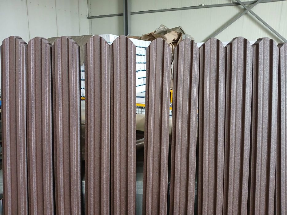 Vând sipca metalica de gard