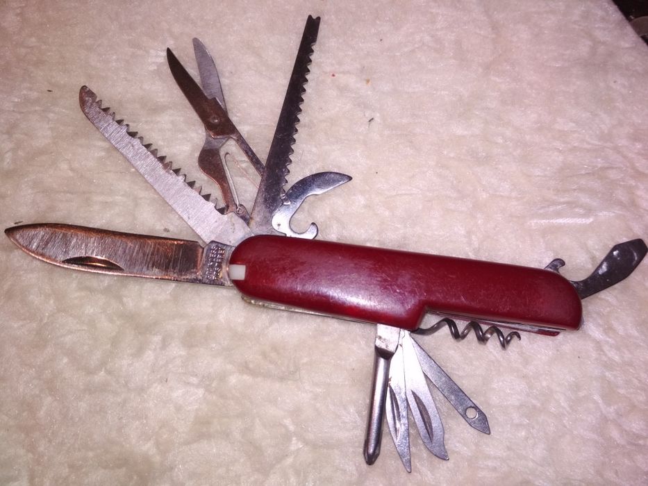 Джобно ножче