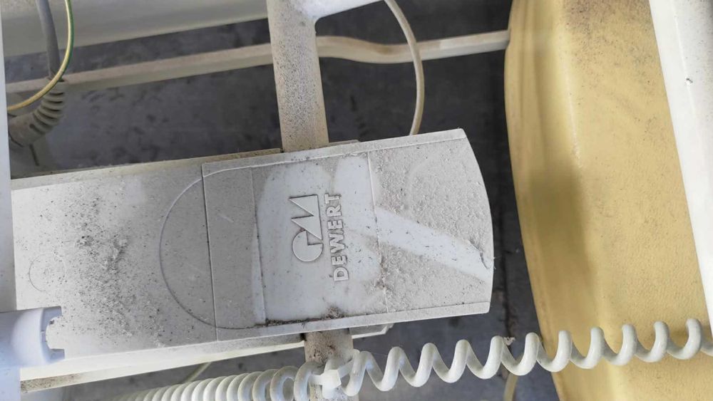 Електрическо болнично легло [Dewert]