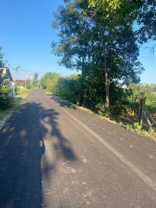 Vând Teren 1500 m² (Sau 2 loturi a 750 m² fiecare) (Preț negociabil)