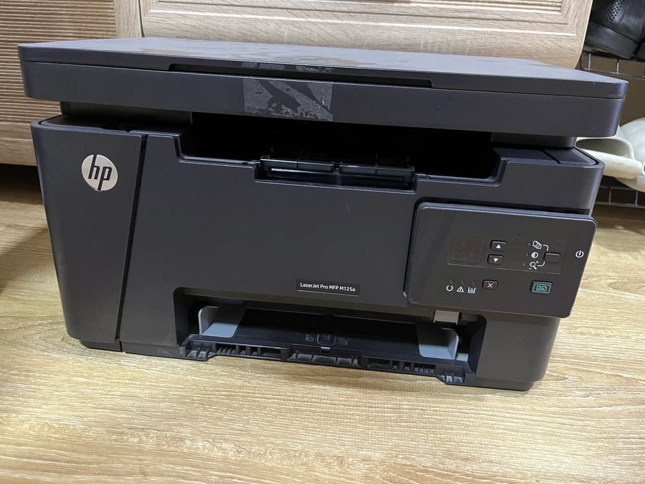Продам принтер hp