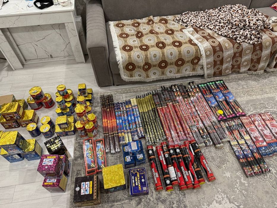 Продаются салюты