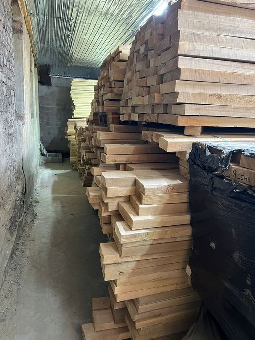 Сухой карагач .дуб орех