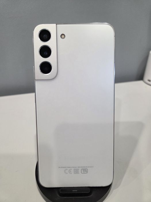 Samsung galaxy S22 plus 256GB продам
