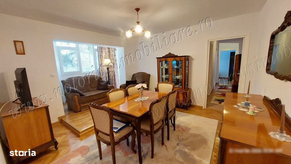 Gojdu etajul unu, excepțional, 3 camere și garaj la scară.