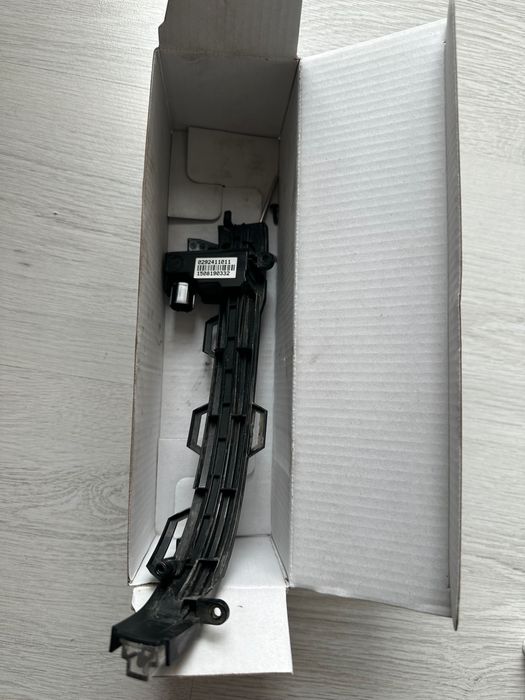 Semnalizare originala oglinda bmw f15/f16 .